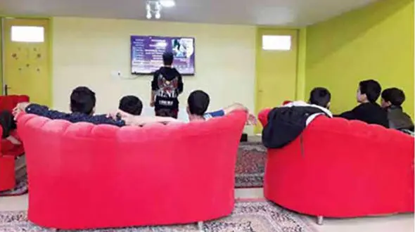 سرای نور نازی آباد پناهگاه بچه های زخمی از پدر و مادرهای منحرف   