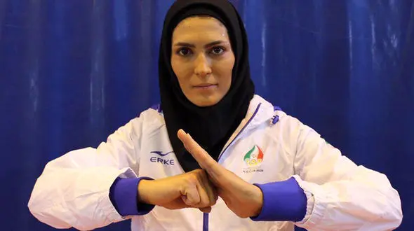 قهرمان کیک بوکسینگ مقابل الهه منصوریان زانو زد