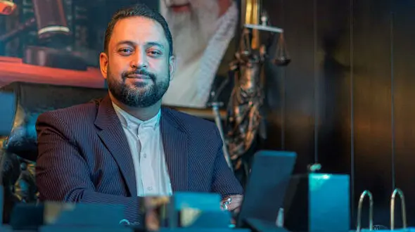 افشاگری های وکیل یک متهم معروف / او مجرم است 
