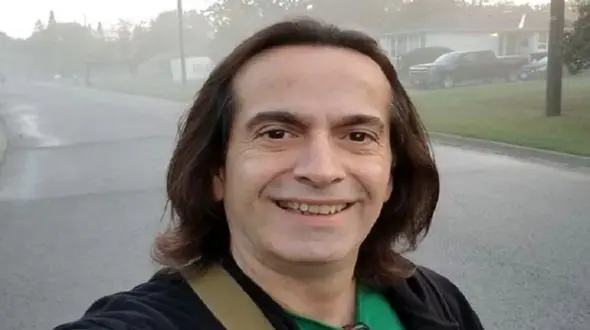 این خانم بازیگر زیبا خواهر رامسین کبریتی است ! + عکس  نسرین شهزک کیست ؟!