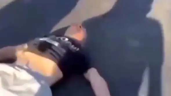 ببینید / مرد بدشانسی که بعد از تصادف سیلی خورد / فیلم عجیب 