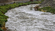 طغیان رودخانه راه ۲۳ روستا در خرم‌آباد را مسدود کرد/ ۳ پل موقت تخریب شد