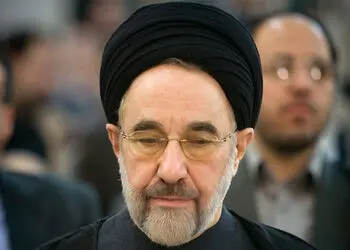عکس ها/ نگاهی به کیک تولد محمد خاتمی رئیس جمهور سابق با خلاقیت بی نظیر اُوستا قنّاد در طراحی کیک/ از بریدن کیک تا فوت کردن شمع توسط آقای سیاستمدار
