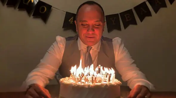 احسان کرمی در جشن تولد 40 سالگی + عکس