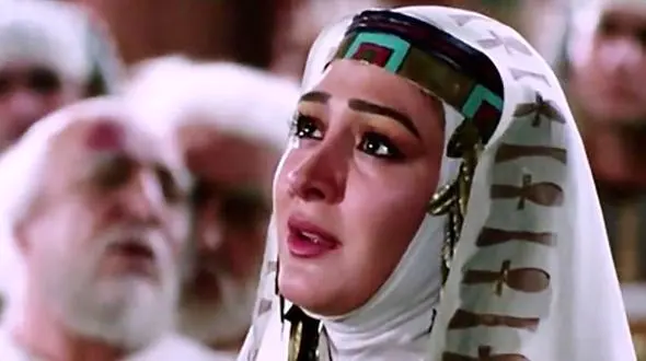 استوری پاییزی همسر «یوسف پیامبر» که با استایل و مانتو خاصش دنیای مد را چالش کشید!/خانوم حمیدی چه عینک بزرگی هم به چشمشون زدن