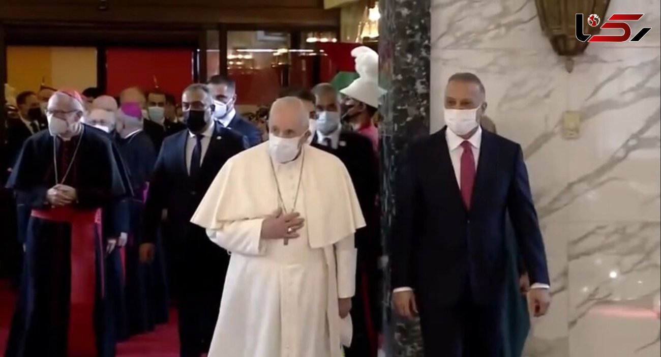 لحظه ورود پاپ فرانسیس رهبر کاتولیک‌های جهان به عراق + فیلم