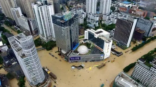 جاری شدن سیل در چین جان 13 نفر را گرفت/29 نفر ناپدید شدند 