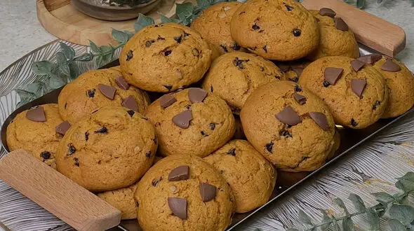 کوکی کدو حلوایی خوشمزه پاییزی با بافت نرم‌ و خوشرنگ‌ و تپلی + فیلم