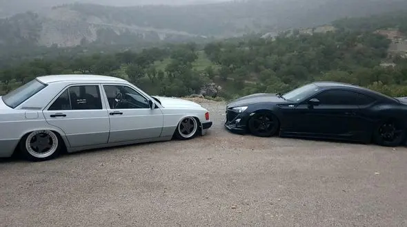 توقیف ۲ خودروی عجیب و غریب در مسیر ایلام-کرمانشاه + عکس 