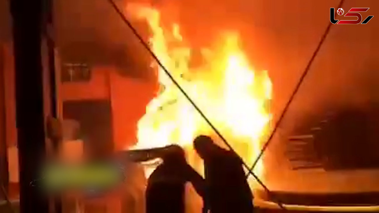 فیلم لحظه آتش سوزی در استودیوی برنامه تلویزیونی شبکه سه + عکس