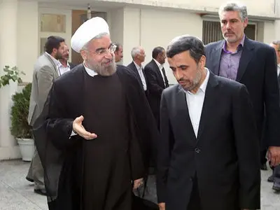 بگم‌ بگم‌های تیم روحانی به سبک احمدی‌نژاد/ پشت‌پرده اتفاقاتی بود که الان گفتنی نیست