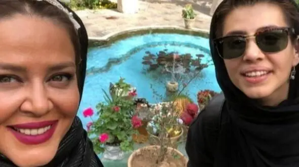 ژست فوق صمیمی پریا، دخترِ اروپانشینِ بهاره رهنما با همسر دوم پدرش+عکس/ حال خوش دختر خانوم بازیگر با میترا ابراهیمی!