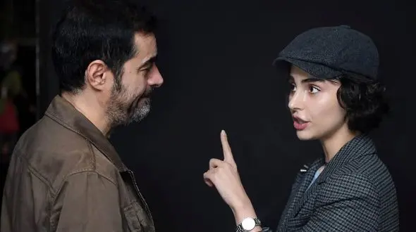 فیلم واکنش شهاب حسینی به حاشیه های پیشنهاد بیشرمانه اش در سریال آبان ! / من این نقش‌ها را خیلی دوست دارم