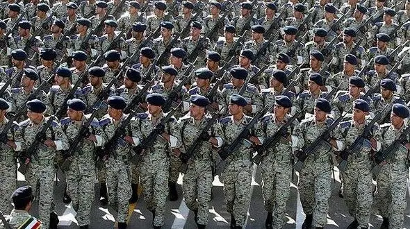 مراسم رژه روز ارتش در تهران و سراسر کشور آغاز شد