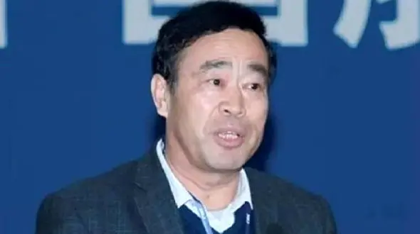 دستگیر یک محقق را به خاطر اخذ تابعیت کانادا 