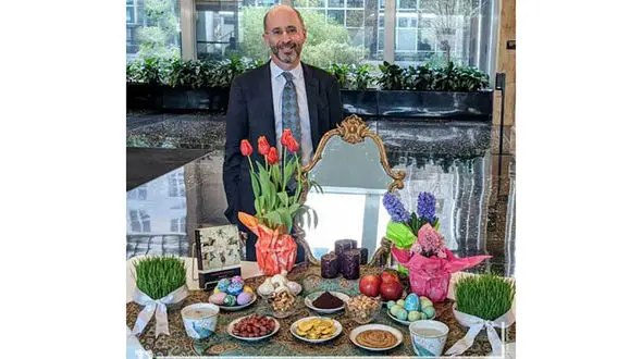 آرزوی نماینده آمریکا کنار سفره هفت سین+عکس