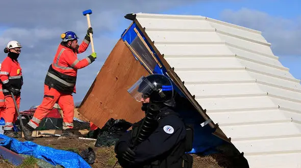 13 مهاجر در کانتینر خفه شدند و جان باختند