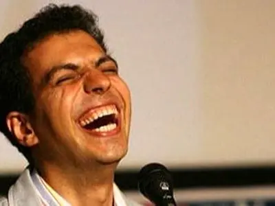 سکانس خنده دار/ بیرانوند: حسین کنعانی وسط دو نیمه به من گفت علی منو جائو (جادو) کردن/عادل فردوسی پور از شدت خنده منفجر شد!