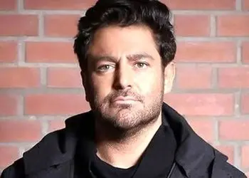 آواز مشهورا؛ محمدرضا گلزار یک کنسرت خوب داشته باشه اونم همین اجراست 