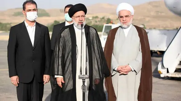 رییس جمهور وارد سنندج شد