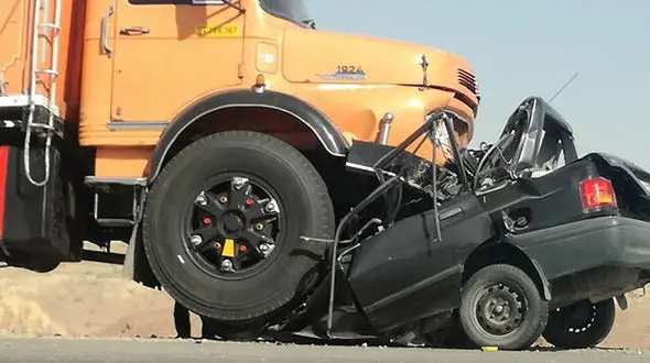 دو کشته و یک مصدوم در تصادف پراید با کامیون در چهارمحال و بختیاری