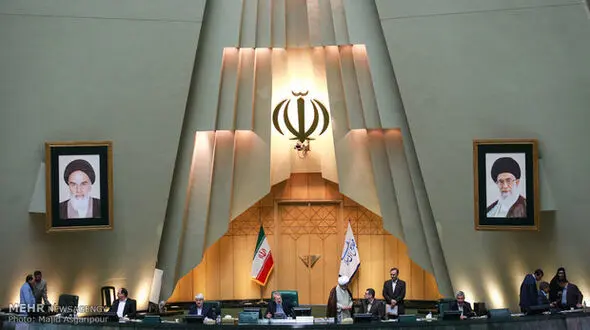 طرح مربوط به برقراری مستمری بازنشستگان پیش از موعد کارکنان دولت از دستور کار خارج شد