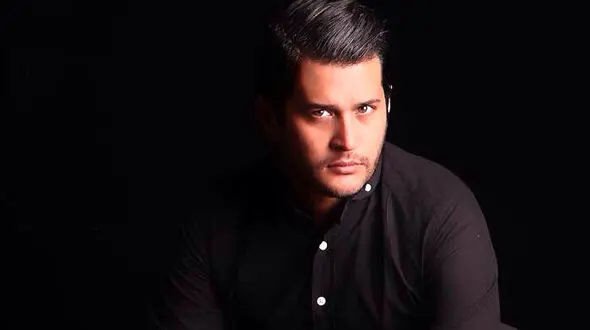 عینک لاکچری دهه شصتی سیاوش خیرابی