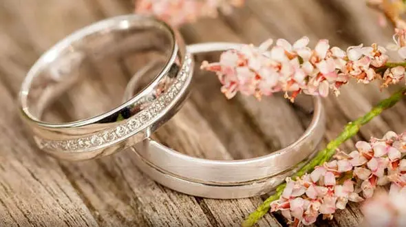 این مرد خیلی جوان بیش از ۱۰۰ زن و کلی بچه دارد!  / از یک بازی شروع شد + عکس