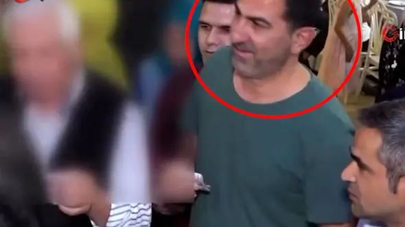 این مرد در عروسی همه پولها و طلاها را دزدید ! + فیلم صحنه سرقت و عکس دزد خبیث