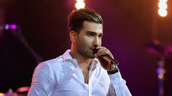 فیلم لحظه ورود دزدان به خانه حسین تهی / یک میلیون دلار سرقت کردند 