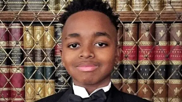 ماجرای پسری که در ۱۰ ماهگی خواند و در ۶ سالگی به دانشگاه رفت+ عکس
