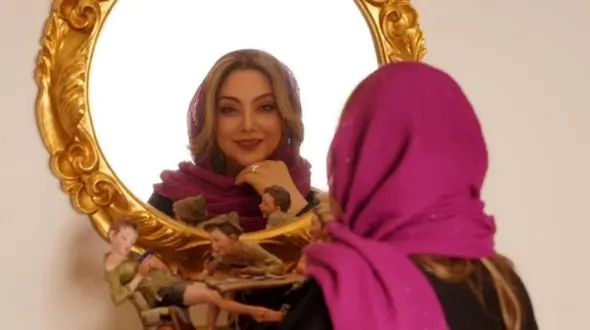 عکس/ نگاهی به انگشتر زیبا و خاص مریم سلطانس دخترمحمد کاسبی در سریال سه در چهار 