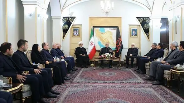 پزشکیان:بنای دولت پیگیری حقوق ملت ایران وتقویت صلح وامنیت منطقه‌ای است/ رئیس جمهور عازم پاکستان شد