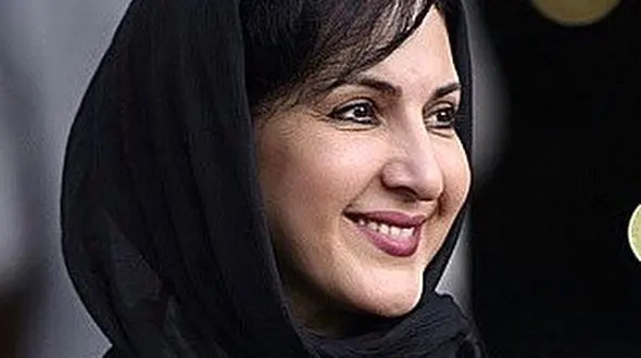 اعتراض متفاوت بازیگر زن به آلودگی هوا +عکس