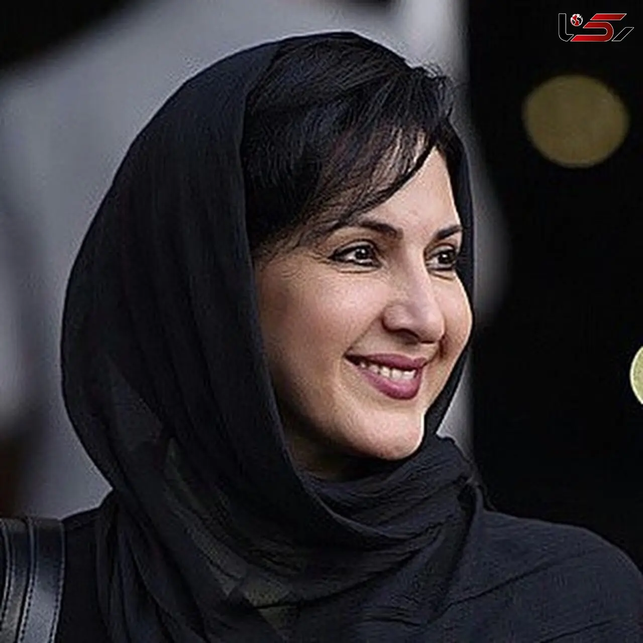 اعتراض متفاوت بازیگر زن به آلودگی هوا +عکس