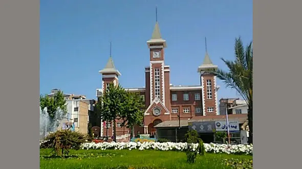 فیلم آتش‌سوزی جنب مدرسه پورنگ میدان باغ‌ فردوس بابل!