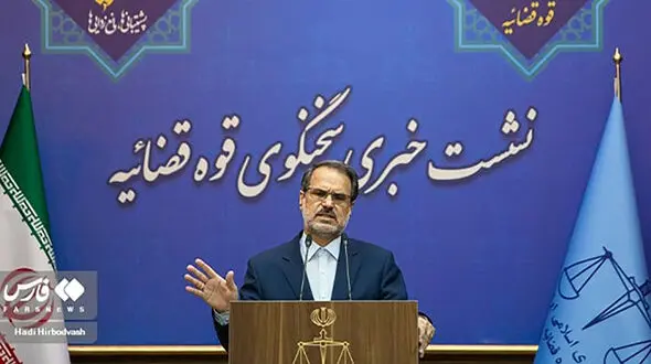 فائزه هاشمی تحت تعقیب قرار دارد / بابک زنجانی در زندان است