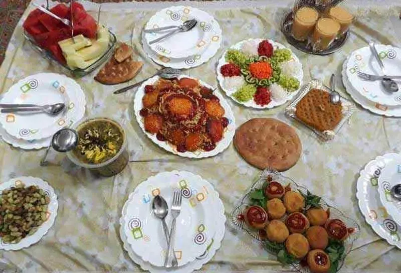 تصویر از سفره های افطار