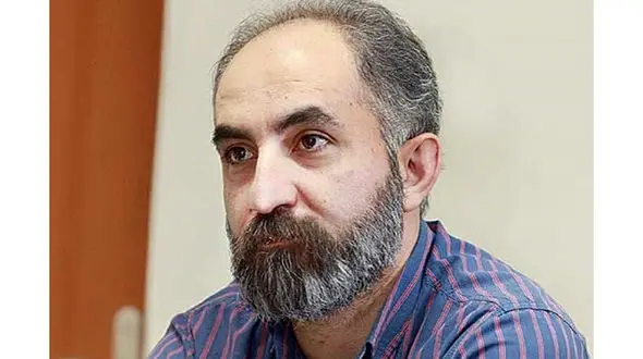 اگر فرزند این مسئول دولتی به خارج رفت، پدر هم برود!