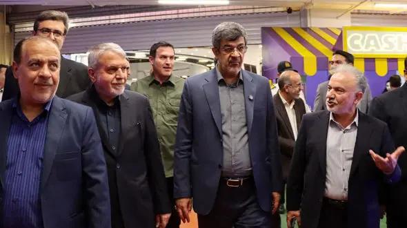 بازدید وزیر میراث فرهنگی از مجتمع خلیج‌فارس یزد/ پیوند معماری معاصر با گردشگری نوین 