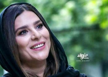 فیلم دیده نشده مولودی خوانی سحر دولتشاهی در سکانسی از یک فیلم / که البته سانسور شد / بهتر از همایون شجریان نباشه بدتر نیست !