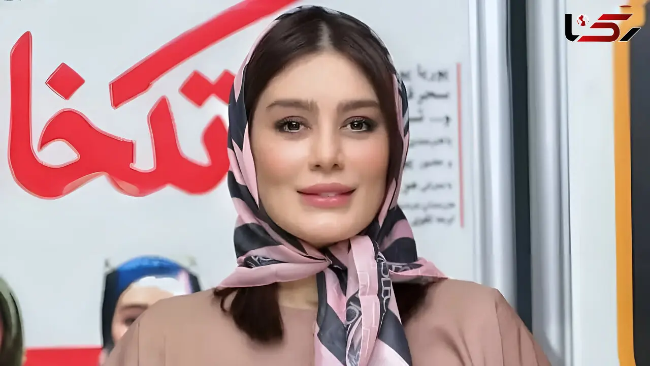 سفر در زمان / عکس «سحر قریشی» در مراسم اکران فیلم نیوکاسل؛ سال 95