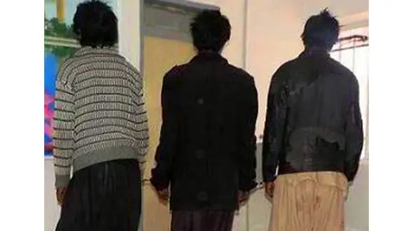  3 جوان سیاهپوش در  تهران چه می کردند؟!/همه از این مردان می ترسیدند+ عکس 