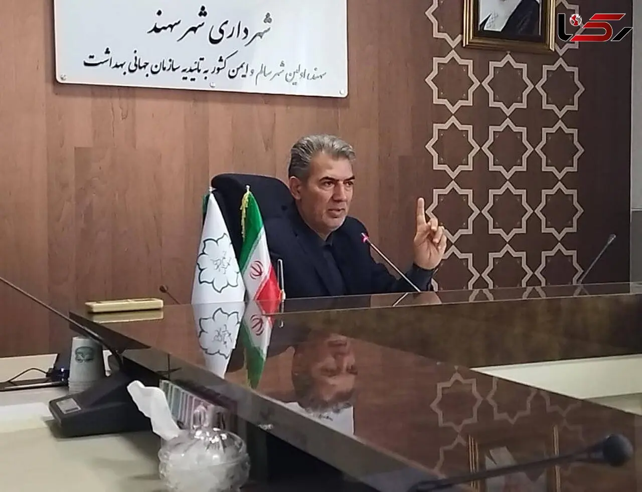 دهن کجی شهردار سهند به اعضای شورای شهر/دست رد شورای انقلابی به سینه شهردار اصلاح طلب