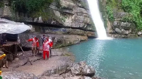 کشف پیکر بی‌جان یک مرد در آبشار هشترخان طارم