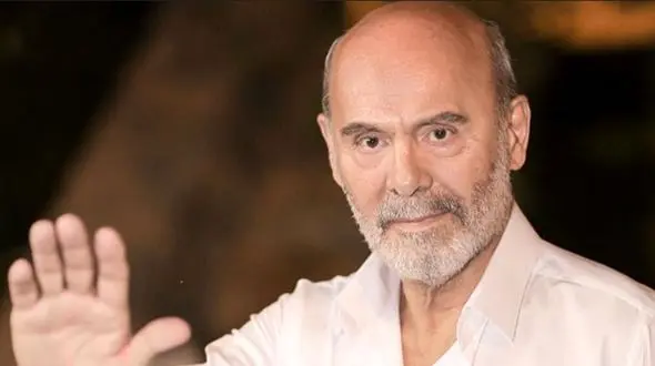 شایعه شوم و شکوه یک اسطوره