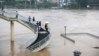 مرگ 15 چینی در بارش سیل آسای باران + تصویر