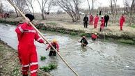تلاش همه جانبه برای پیدا کردن ردی از کودک گمشده در کانال آب مشهد + عکس