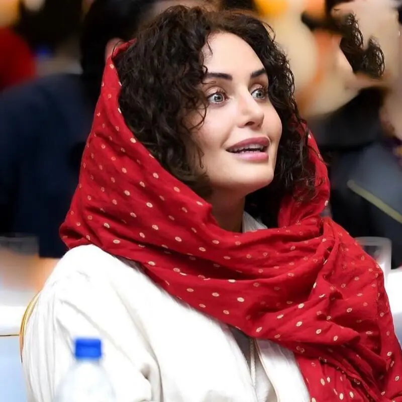 النالز شاکر دوست