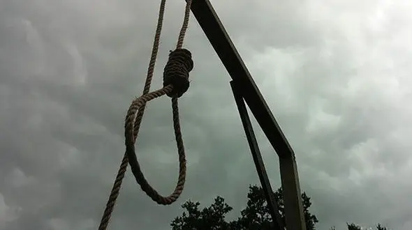 قتل فجیع مرد مسافرکش با پیچ گوشتی در تهران / شرط عجیب مادر برای بخشش از اعدام چه بود؟